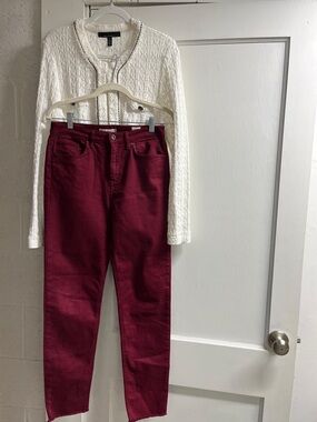 2 pc White House Black Market Cream Knit Cardigan with Burgundy jeans